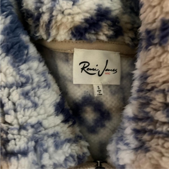 Aztec Pattern Fleece Pullover - Picture 2 of 4